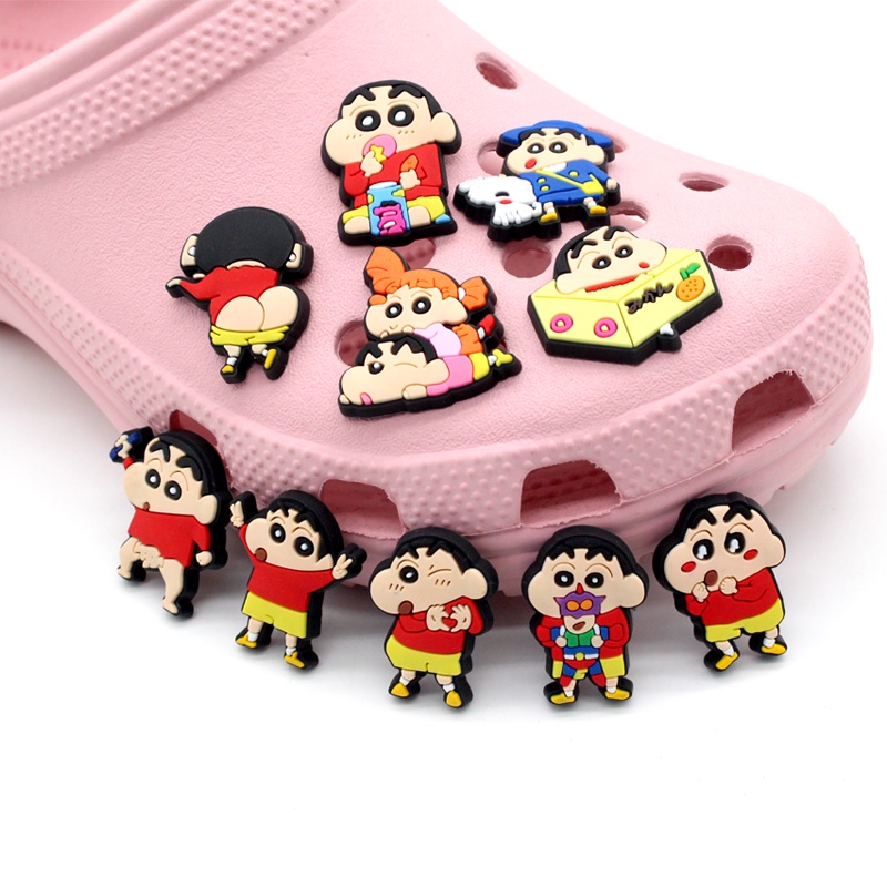 ภาพสินค้าน่ารัก 1pcs Jibbitz ธีมอะนิเมะ Crayon Shinchan น่ารัก shoe charms การ์ตูน Crocs ถอดได้ diy decorate รองเท้าแตะ pvc accessories หัวเข็มขัด ของขวัญคริสต์มาสสำหรับเด็ก 1000 รุ่น สําหรับคุณเลือก จากร้าน ljlstore.th บน Shopee ภาพที่ 2