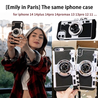 【Emily in Paris วรรคเดียวกัน】เคสใส่กล้อง 3D Design พร้อมเชือกรัดสายยาวสำหรับ Iphone 13 iphone14 12 mini se 2020 11 PRO MAX X XS XR 6 6s 7 8