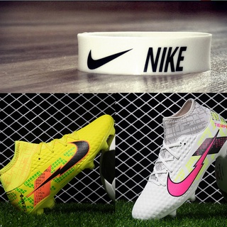 ภาพหน้าปกสินค้า2022 World Cup Nike CR7 Soccer Shoes รองเท้าสตั๊ด รองเท้าฟุตบอล รองเท้าสตั๊ด ที่เกี่ยวข้อง