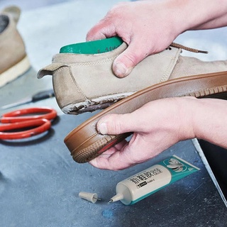 ภาพขนาดย่อของภาพหน้าปกสินค้า10/60มิลลิลิตรซุปเปอร์แข็งแกร่งรองเท้าซ่อมกาว Shoemaker กันน้ำสากลที่แข็งแกร่งโรงงานรองเท้าพิเศษซ่อมรองเท้าหนังกาว จากร้าน keeper.th บน Shopee