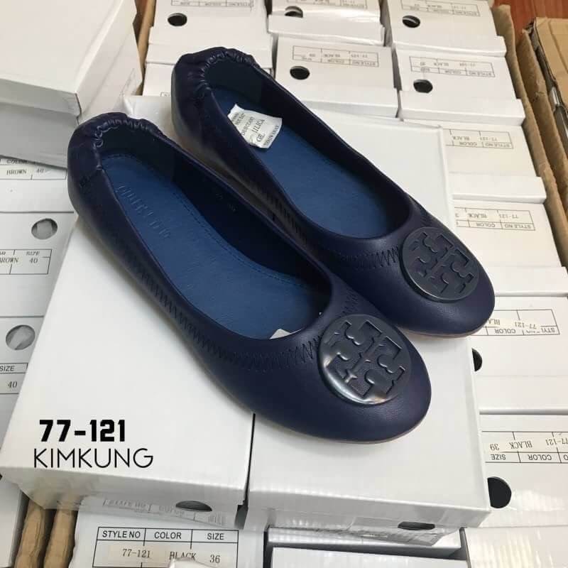 77-121-รองเท้าคัทชูส้นแบน-ใส่สวยมากคะ-ด้านหลังเย็บงุ้มเข้า-ให้กระชับด้านหลัง