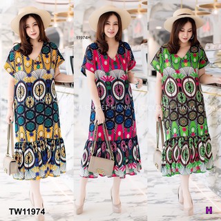 AT11974 Maxi Dress #สาวอวบ เดรสคอวีทรงปล่อยลายโบฮีเมียน