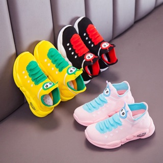 รองเท้า(เด็ก)แบบสวม Slip On พื้นนิ่มใส่สบายคล่องตัว ลายหนอนน่ารัก 3 สี(D.หนอน)