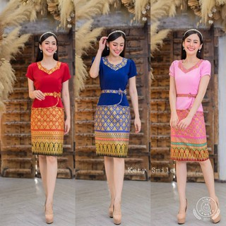 ภาพหน้าปกสินค้าเดรสผ้าไทย ชุดไทยประยุกต์ ชุดทำงาน กระโปรง แฟชั่นผู้หญิงสีแดง ชมพู กรมท่า เหลือง ฟ้า S M L XL ที่เกี่ยวข้อง