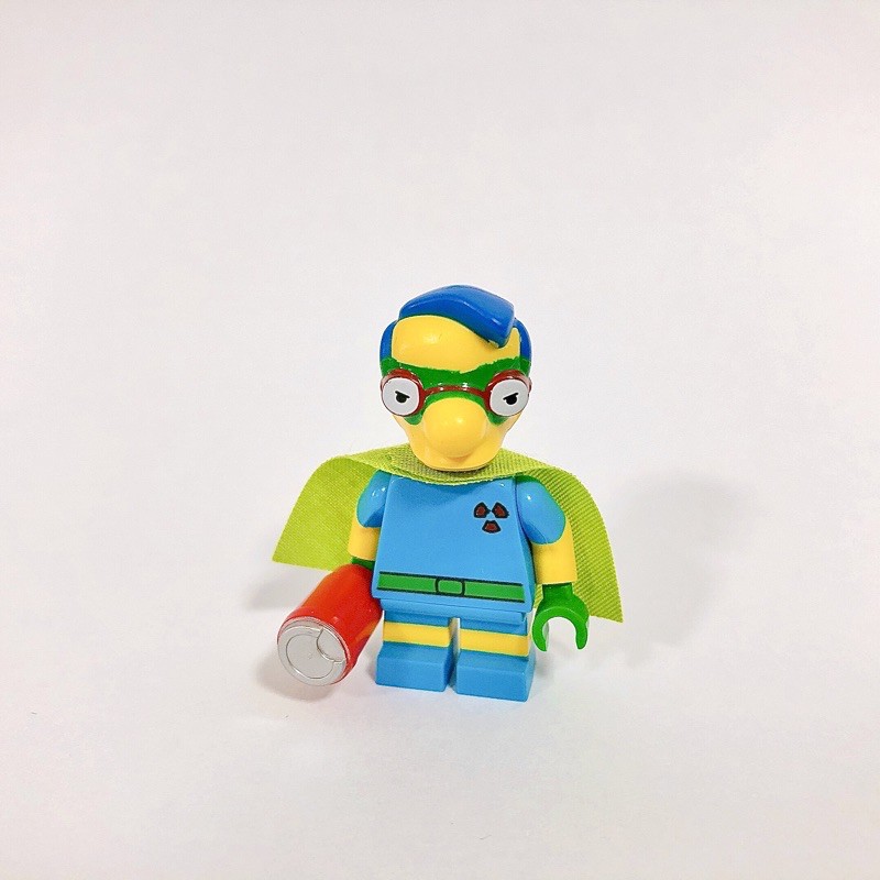 lego-minifigure-the-simpsons-milhouse-as-fallout-boy