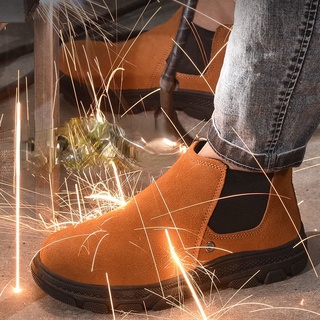 ภาพขนาดย่อของภาพหน้าปกสินค้ารองเท้าเซฟตี้ รองเท้าเซฟตี้หัวเหล็ก รองเท้าทำงาน รองเท้าหัวเหล็ก หนังวัวนิ่ม ป้องกันไฟฟ้าสถิตย์ หัวเหล็ก สีดำ จากร้าน mingvathai50 บน Shopee