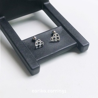 earika.earrings - silver heart chess piercing จิวหูเงินแท้จี้หัวใจลายหมากรุก (ราคาต่อชิ้น) เหมาะสำหรับคนแพ้ง่าย