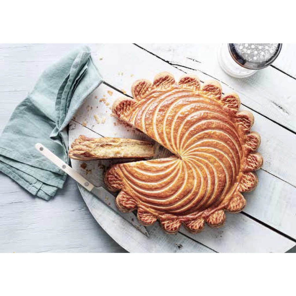 Querida] French Pastries and Desserts by Lenotre : More than