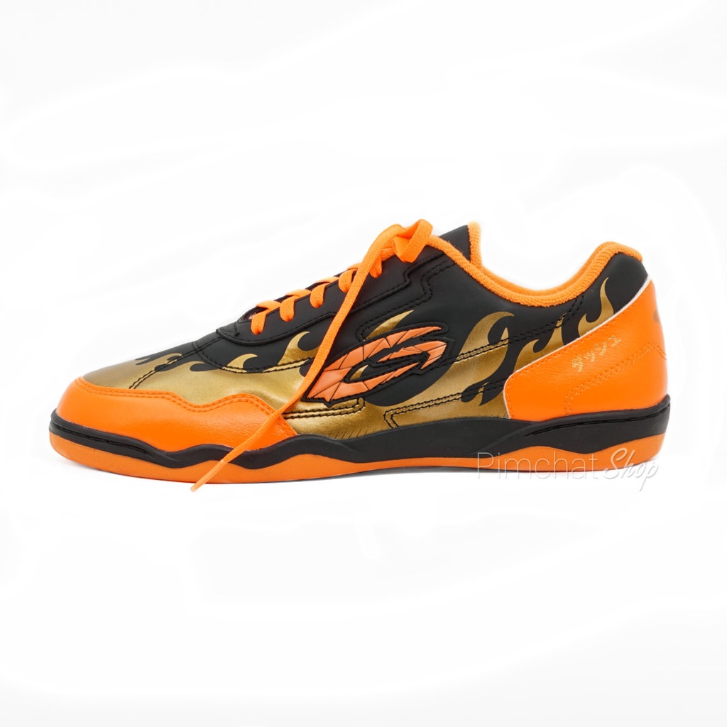 ภาพสินค้าGIGA รองเท้าฟุตซอล รองเท้ากีฬาออกกำลังกาย รุ่น Firer สีดำส้ม จากร้าน pimchatshop บน Shopee ภาพที่ 4
