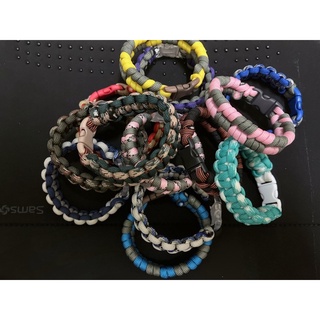 กำไล ทำจากเชือก Paracord  มีหลายแบบ