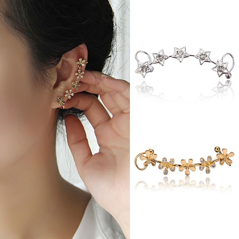 ภาพหน้าปกสินค้าต่างหูสตั๊ด Ear Cuff ลายดอกไม้ ดาว ประดับคริสตัล เครื่องประดับสตรี