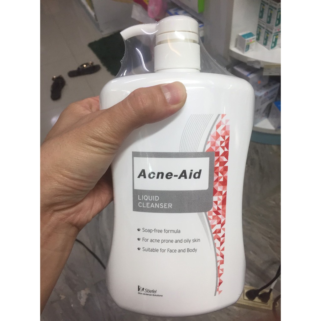 acne-aid-900-ml-1ขวด-สีแดง-liquid-cleanser-แอคเน่-เอด-ลิควิด-คลีนเซอร์-ปัญหาสิว-เหมาะสำหรับผิวมัน-สิวอุดตัน-acne-aid