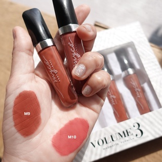 SET GLOSS MYCA M9+M10 (เซ็ตคู่ 2 ชิ้น) กลอสเนื้อแมท สีสันสวยงาม เนื้อนุ่มเนียนละเอียด เกลี่ยง่าย ติดทน กันน้ำ ไม่ติดแมส