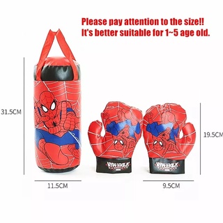 ภาพขนาดย่อของภาพหน้าปกสินค้าElegant81 ถุงมือกระสอบทรายขนาดมินิของเล่นสําหรับเด็กลาย Spiderman Spiderman ของเล่นเด็ก จากร้าน elegant81.th บน Shopee