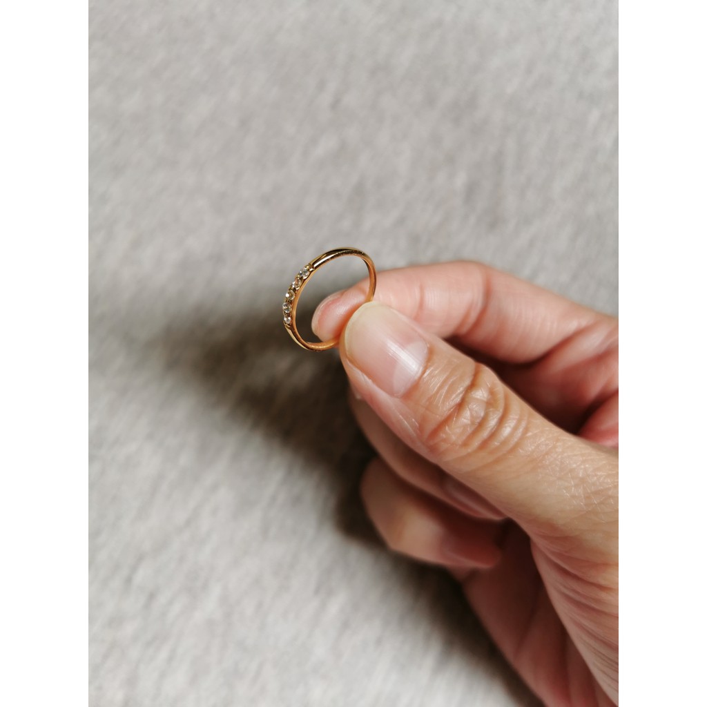 แหวนพลอยแท้-white-topaz-ตัวเรือนสีทอง-gold-dalah-collection-gemstone-ring