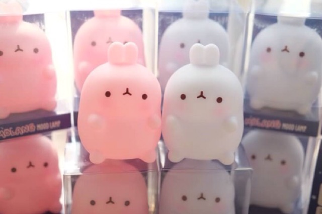 มาแล้วจ้า-โคมไฟตุ๊กตากระต่าย-molang