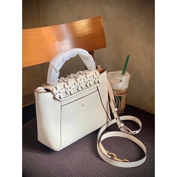 coach-courier-carryall-23-with-floral-700