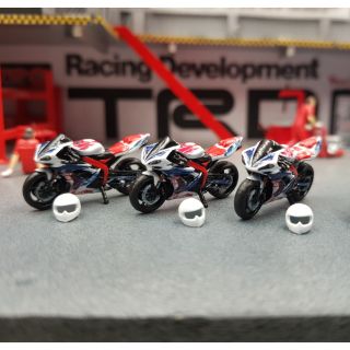ฟิกเกอร์มอไซค์พร้อมหมวกกันน็อค yamaha r1