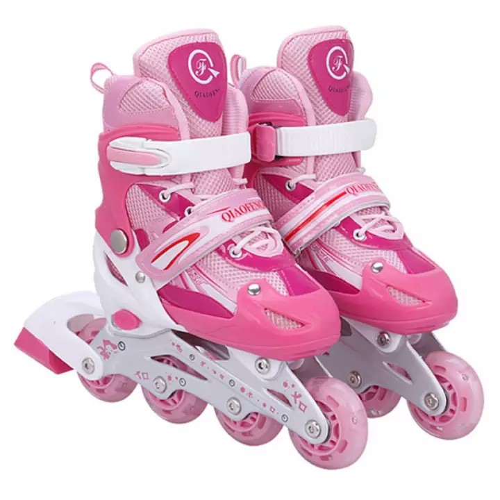 ภาพหน้าปกสินค้ารองเท้าสเก็ต โรลเลอร์เบลด Roller Skate Free Protective suit (Pink) จากร้าน lcxstore บน Shopee