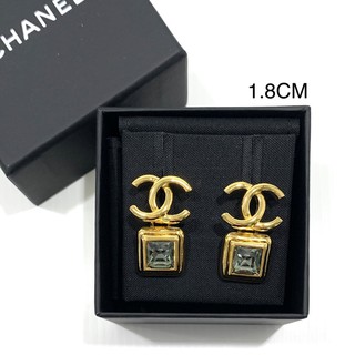 Chanel Earrings อุปกรณ์ กล่อง บุ๊ค ถุงกระดาษ ริบบิ้น ดอกไม้