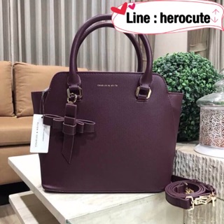 Charles&amp;Keith trapeze bag ของแท้ ราคาถูก