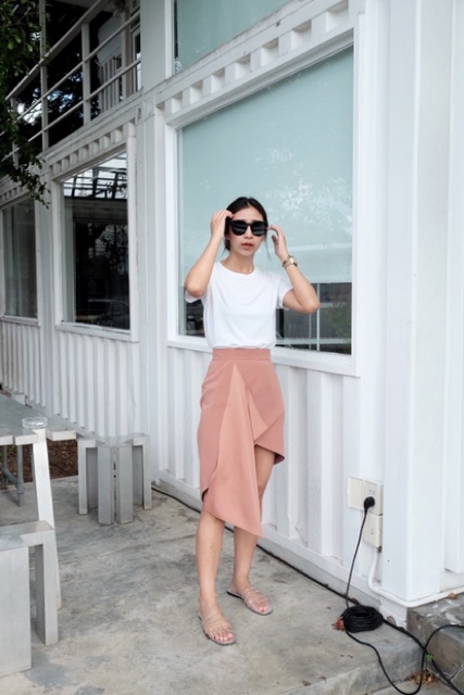 achira-alpha-skirt-กระโปรงผ่าหน้า