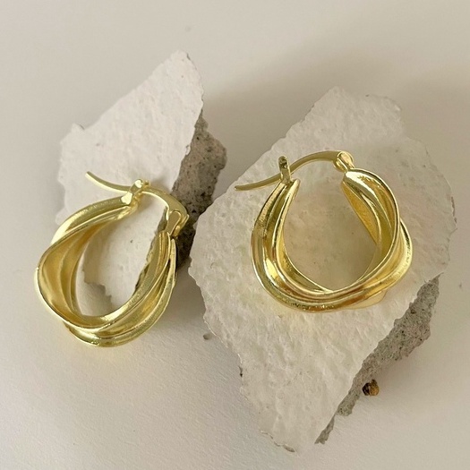 18k-gold-plated-ต่างหูห่วง-ต่างหูสายฝอ-ต่างหูสีทอง-ต่างหูน่ารัก-ต่างหูแบรนด์-hoop-earrings-chunky-hoop