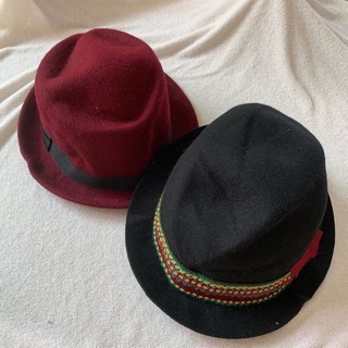 19. หมวกไมเคิล แดงและดำ
