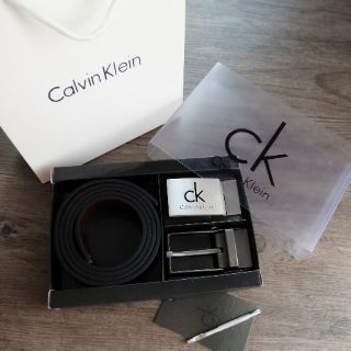 Calvin Klein Belt and Buckle Set (No.06)
เซตสุดคุ้ม!! เข็มขัด + หัวเข็มขัด 2 ชิ้น (แท้)