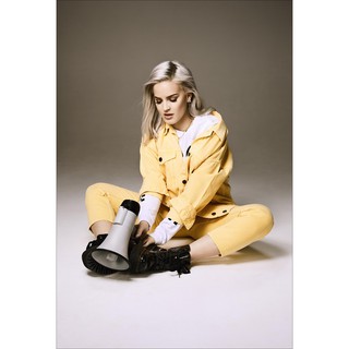 โปสเตอร์ แอนน์ มารี Anne Marie Music Poster ตกแต่งบ้าน รูปภาพ ภาพถ่าย โปสเตอร์วินเทจ โปสเตอร์วงดนตรี โปสเตอร์ติดผนัง