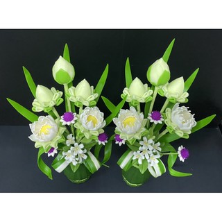 ดอกบัวพับ สีขาว แจกันสีเขียว ขนาด  6 x 13 นิ้ว ดอกไม้ประดิษฐ์ ทำจากดินไทย