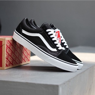 Hitam รองเท้า Vans สีดํา สําหรับผู้ชาย