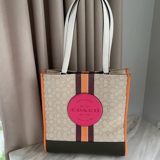 (ผ่อน0%) กระเป๋าสะพาย COACH DEMPSEY TOTE IN SIGNATURE JACQUARD WITH STRIPE  1917 ลายซีสีครีม ขนาด 12 นิ้ว