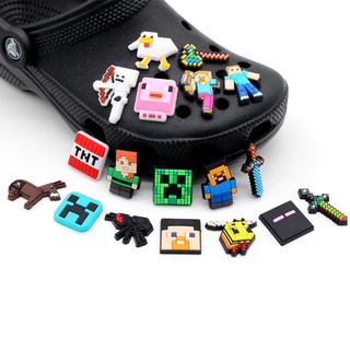 การ์ตูน 1pcs Crocs Jibbitz Minecraft เกม ธีม shoe charms diy ถอดได้  decorate รองเท้าแตะ  pvc accessories หัวเข็มขัด ของขวัญคริสต์มาสสำหรับเด็ก 1000 รุ่น สําหรับคุณเลือก