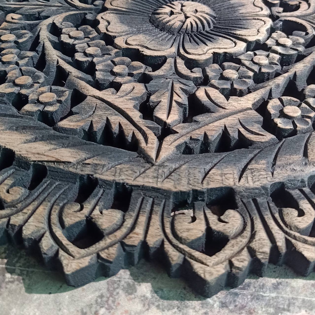 แผ่นไม้สัก-แกะสลัก-งานแฮนด์เมด-ทำสีดำขัดลาย-ขนาด-45-ซม-handmade-teak-wood-carving-45cm-black-wash
