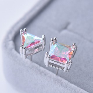 ใหม่ที่เรียบง่ายที่มีสีสันสแควร์เพทายต่างหูสี่กรงเล็บชายและหญิงสามเหลี่ยมเครื่องประดับหูทุกการแข่งขัน de2-3951