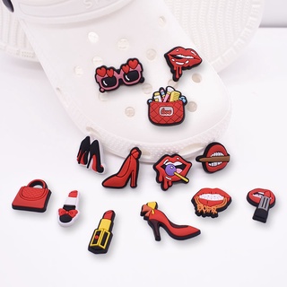 ภาพหน้าปกสินค้าCrocs Jibbitz Pins กระดุม จี้รูปรองเท้า DIY สําหรับผู้หญิง ที่เกี่ยวข้อง