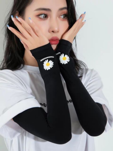 ภาพสินค้าปลอกแขนสีพาสเทล ปลอกแขนกันแดดจากเกาหลีลายดอกไม้ Sunshine ดอกทานตะวัน ดอกเดซี่ Daisy ฮิตมากกันแดดกันUV จากร้าน dodosportshub บน Shopee ภาพที่ 4