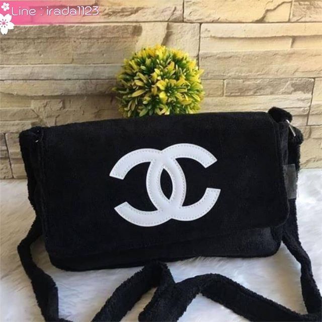 Chanel Beaute Crossbody Bag ของแท้ ราคาถูก