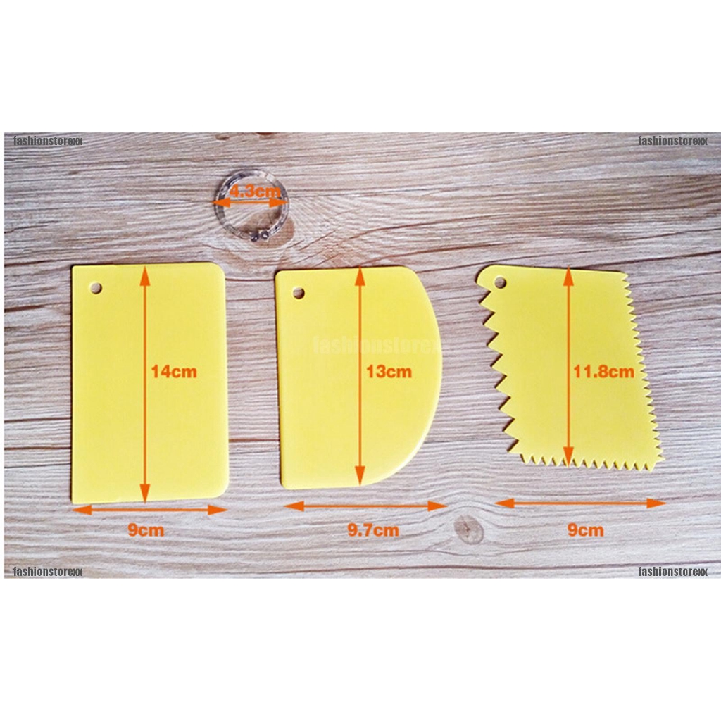 3-x-อุปกรณ์แผ่นพลาสติก-สำหรับใช้ในการปาดครีม-ตกแต่งเค้ก