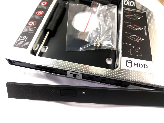 ภาพหน้าปกสินค้าTray SATA HDD SSD Enclosure Hard Drive Caddy Case 9.5/ 12.7 mm Second HDD Candy จากร้าน thongyut บน Shopee