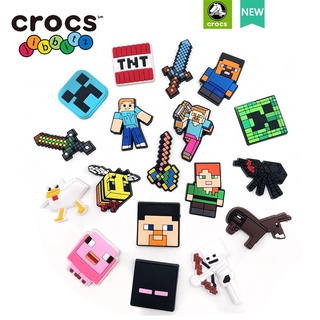 ภาพหน้าปกสินค้าCrocs jibbitz charms หัวเข็มขัด ลายการ์ตูน Minecraft อุปกรณ์เสริม สําหรับตกแต่งรองเท้า Crocs jibbitz เหมาะกับของขวัญ ที่เกี่ยวข้อง