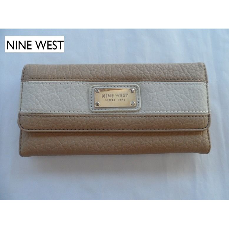 sale-มีตำหนิ-ลดล้างสต๊อก-nine-west-กระเป๋าสตางค์สีครีมขาวหนังนิ่ม-แบรนด์แท้-100-จากอเมริกา