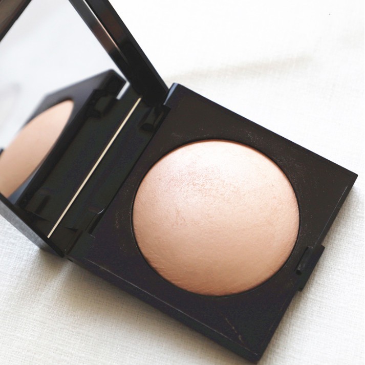 laura-mercier-lm-ginger-contouring-all-in-one-plate-nose-shadow-silhouette-brightening-pearlescent-contouring-powder