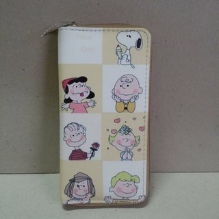 กระเป๋าสตางค์ ใส่นามบัตร ใส่เหรียญ ลาย Snoopy สนู๊ปปี้ ขนาด 9.5x19 ซม.