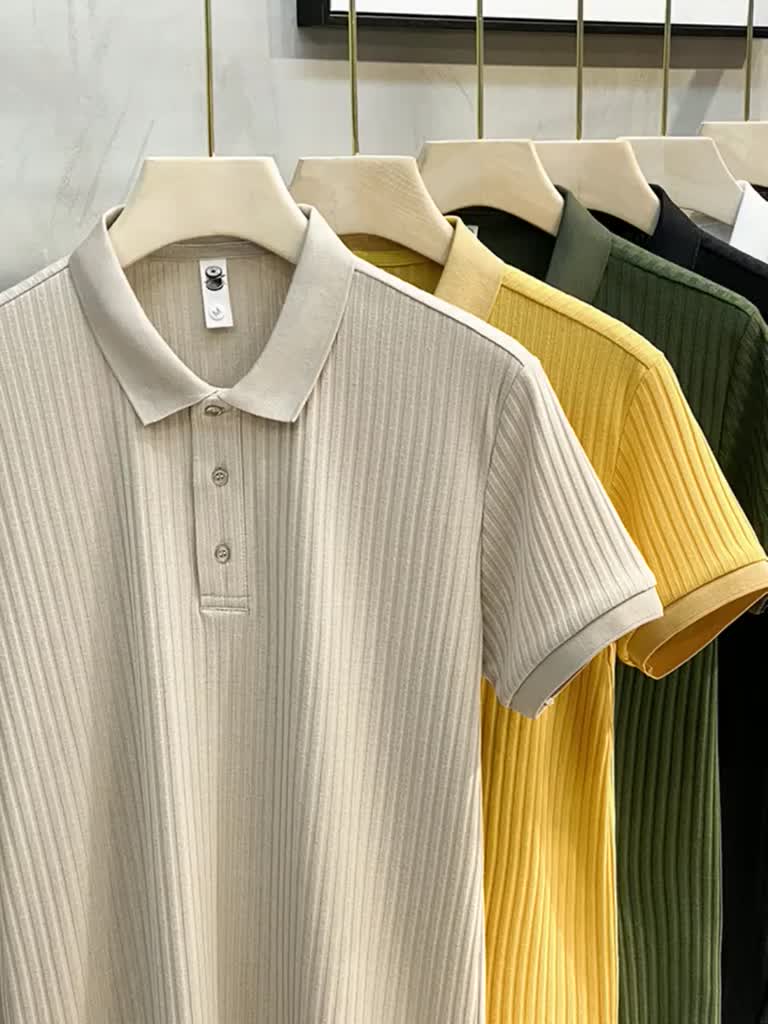 เสื้อโปโลแขนสั้นลําลอง-คอปก-ทรงหลวม-ลายทาง-สีกากี-สไตล์เกาหลี-สําหรับผู้ชาย