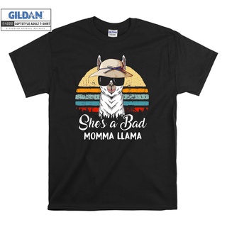 เสื้อผ้าผชGildan เสื้อยืด มีฮู้ด ทรงโท้ท โอเวอร์ไซซ์ ลาย Shes a Bad Momma Llama สําหรับเด็กทุกเพศ 6976S-5XL