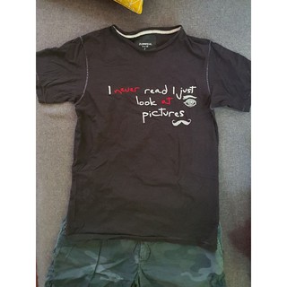 (Used) Zurreal เสื้อยืด สีดำ ลายตัวอักษรด้านหน้า ใส่น้อย สภาพดี