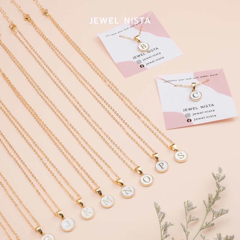 ภาพหน้าปกสินค้าalphabet necklace สร้อยคอตัวอักษร จากร้าน jewel.nista บน Shopee