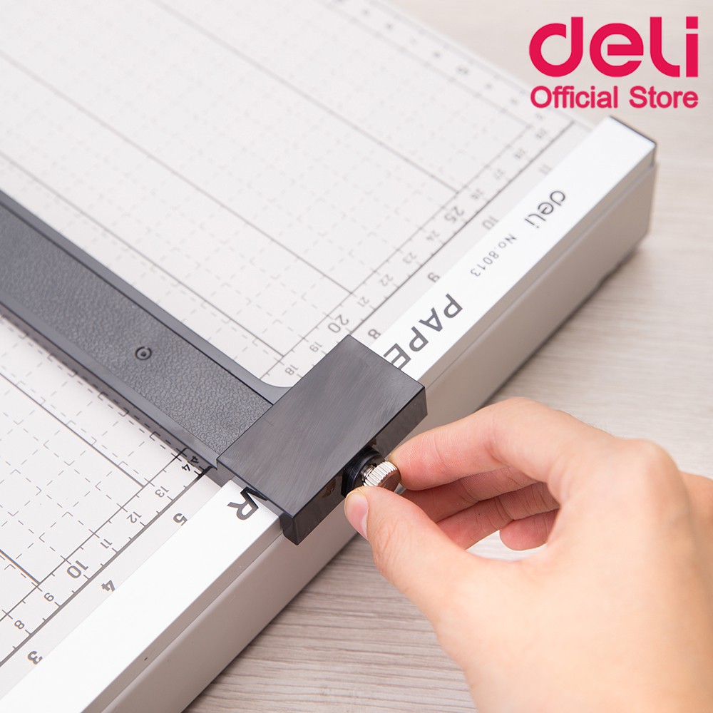 deli-8013-lever-paper-trimmer-แท่นเหล็กตัดกระดาษ-ขนาด-b4-380-x-300mm-แท่นตัดกระดาษ-ที่ตัดกระดาษ-อุปกรณ์สำนักงาน-school